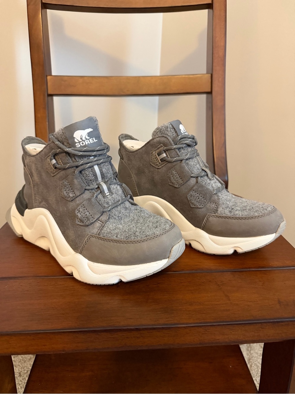 Sorel Kinetic Rnegd Caribou Gray Suede & Wool High-Top Winter Boots